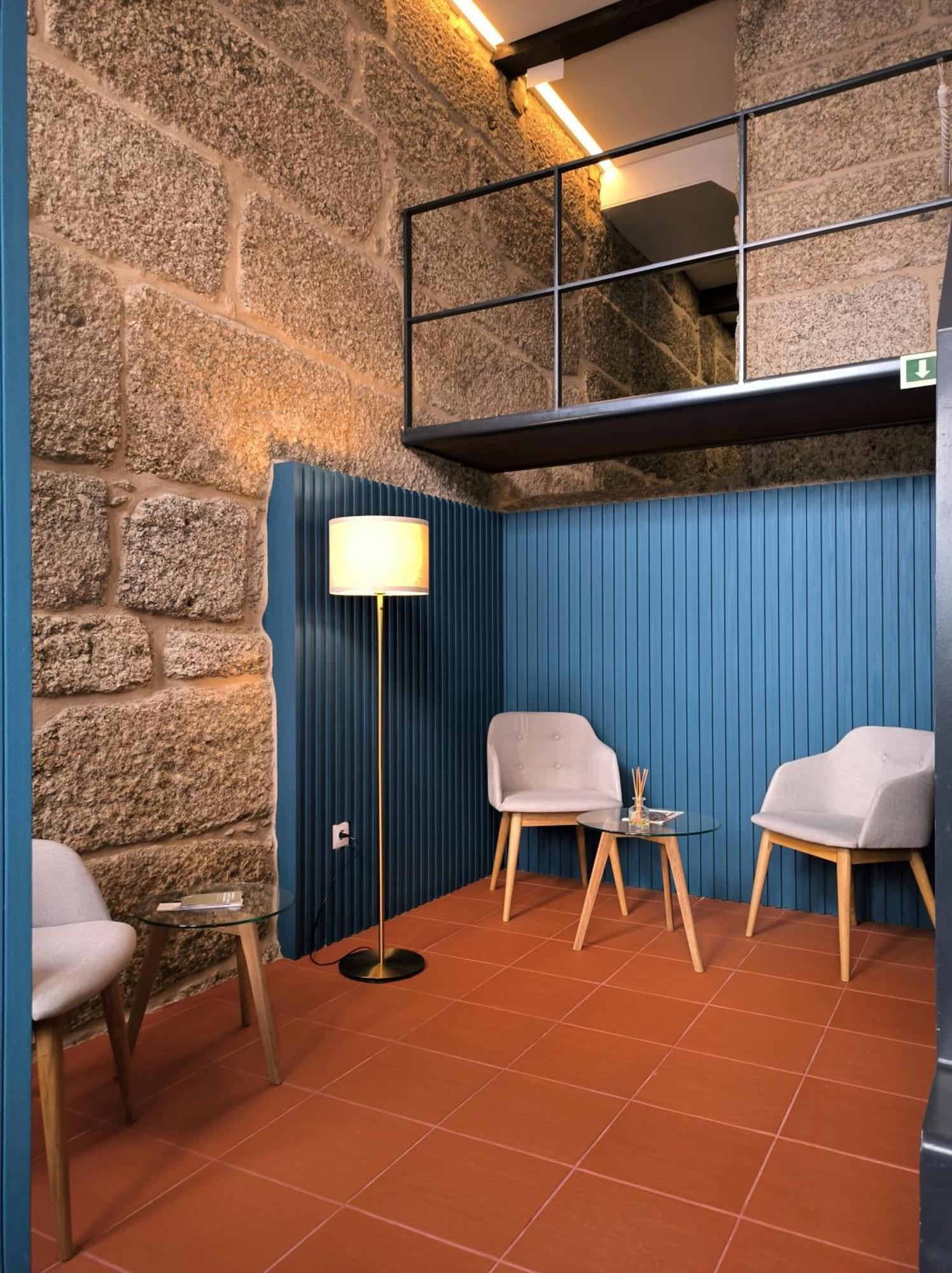 Domi Suites & Studios 吉马良斯 外观 照片
