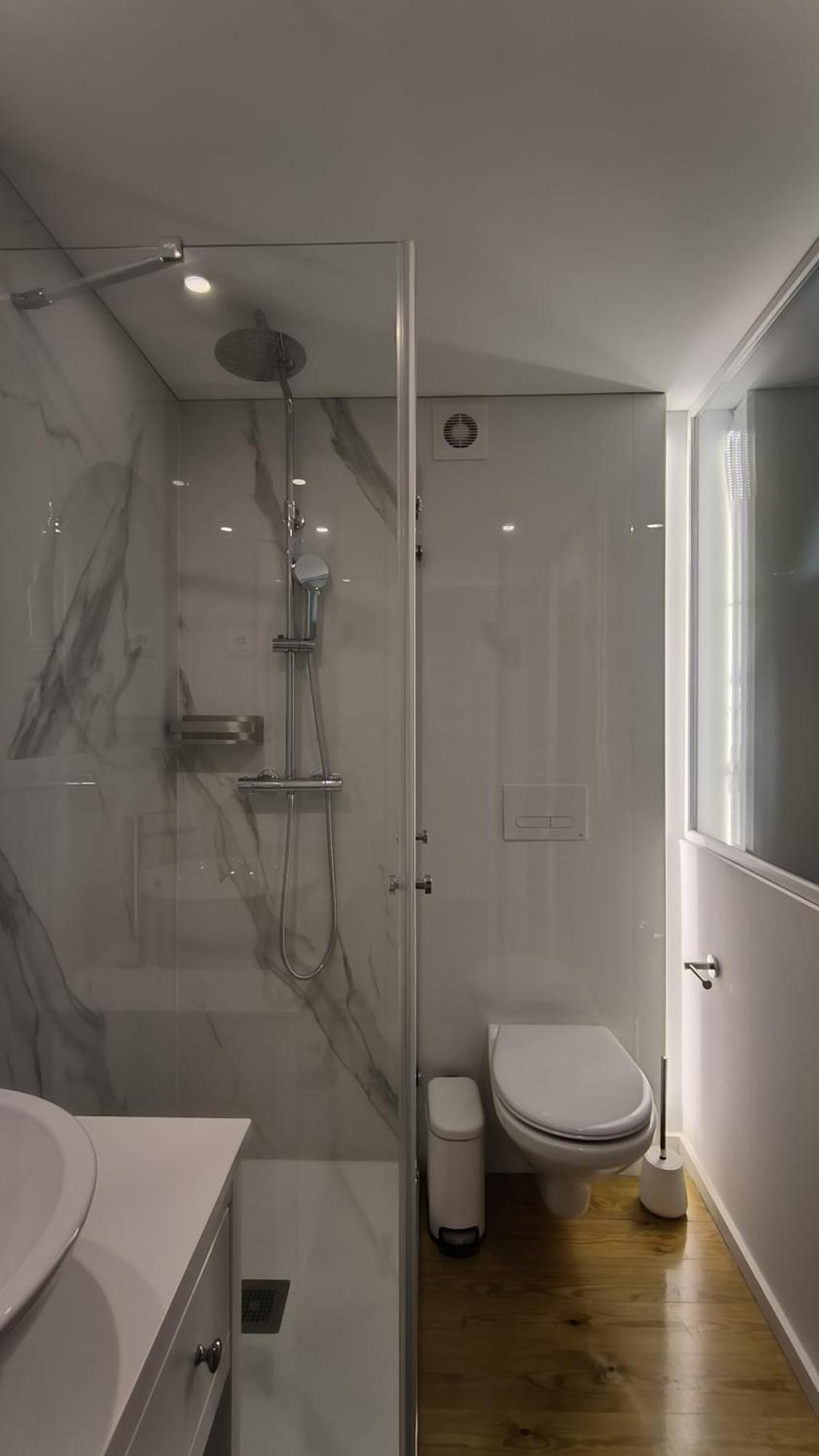 Domi Suites & Studios 吉马良斯 外观 照片